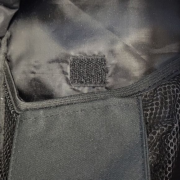 Phonak Hearing Aid Colorblock Crossbody Adjustable Bag 8.5" x 6.5" x 3" - Picture 8 of 13